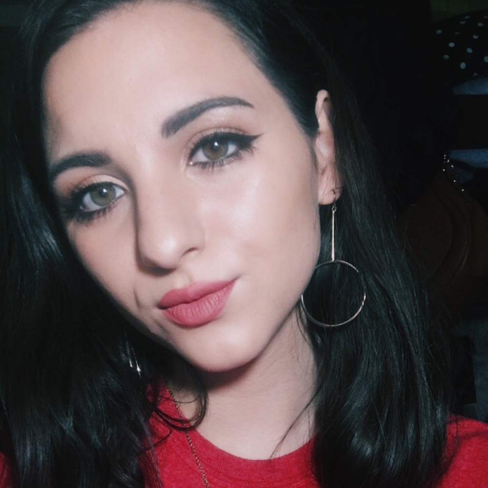 Meet your Posher, Jessica